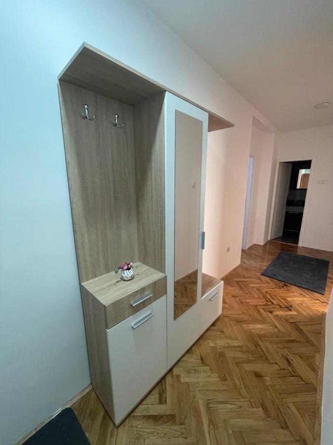 Apartman Venera ソンボル エクステリア 写真